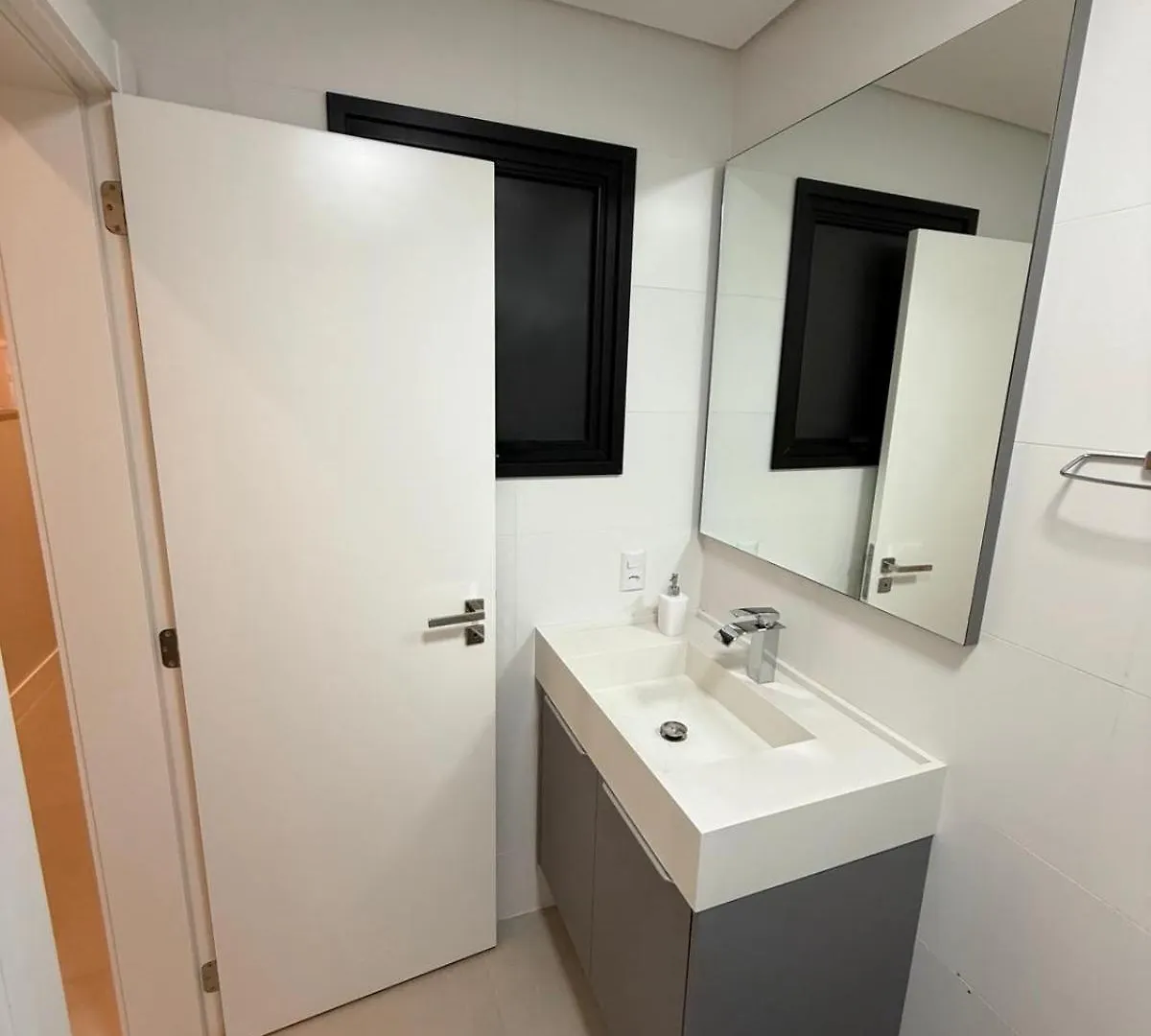גוברנדור סלסו רמוס Cod 89 - Apartamento Apaixonante Na Praia Grande 0*, גוברנדור סלסו רמוס ברזיל